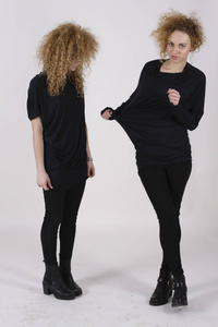 Tunika asymetryczna krótki rękaw, koszulka czarna bawełniana, koszulka sportowa asymetryczna damska