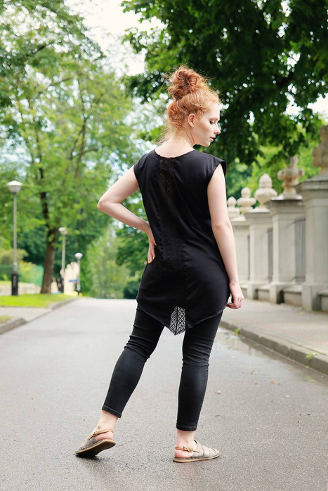 Bluzka czarna z koronką, tunika elegancka,