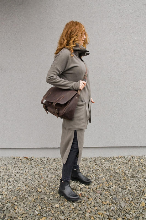 Długi Asymetryczny Płaszczyk, Polska marka, awangardowa bluza