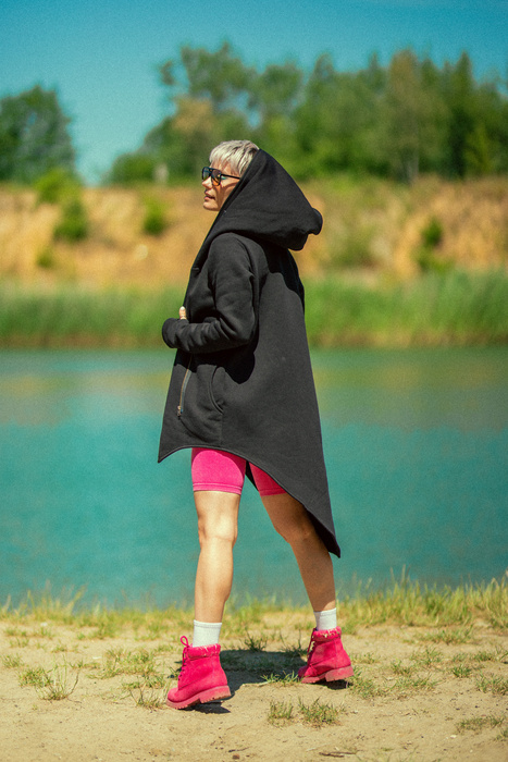 Asymetryczna bluza z kapturem, czarna bluza na zamek