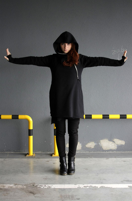 Bluza czarna , bluza asymeryczna, bluza damska z kapturem ,