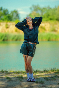 Bluza damska lniana ,polski len z certyfikatem, duży kaptur , lniana koszulka z dłgim rękawem, gotycki styl, letnia stylizacja,czarny len polska produkcja