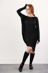 Sukienka, czarna asymetryczna sukienka , sukienka pzrzed kolano