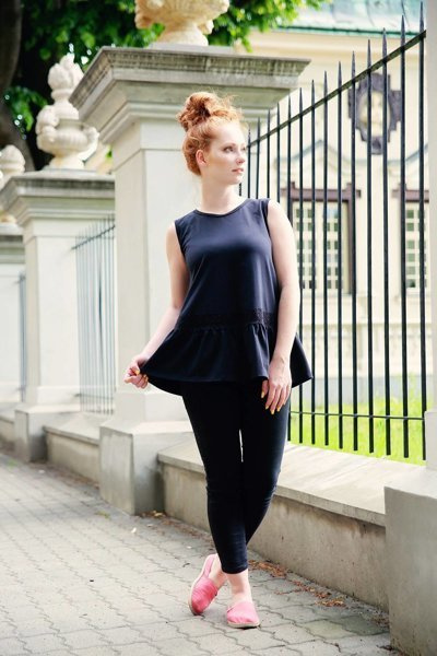 Bluzka czarna z koronką, tunika rozkloszowana, koszulka czarna