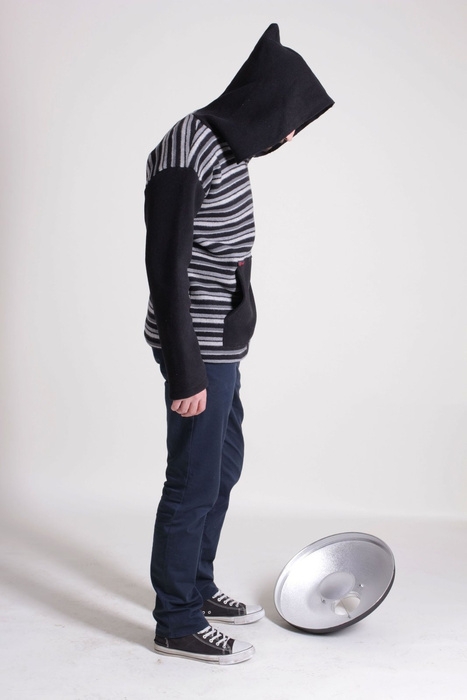 Sweter męski bluza męska w paski , kangurek w paski męski