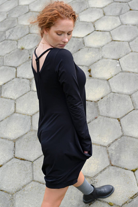 Sukienka bombka bawełniana, mała czarna lużna sukienka