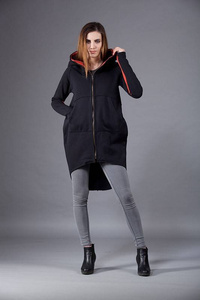 bluza czarna płaszcz klapsydra, długa bluza damska 