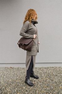 Długi Asymetryczny Płaszczyk, Polska marka, awangardowa  bluza