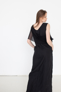 Sukienka lniana elegancka z tiulem, len polski, polska produkcja manufaktura, długa lniana sukienka czarna, czarny len , polski produkt