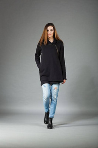 Gotycki styl , bluza czarna asymetryczna , damska czarna bluza