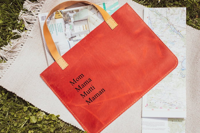 Prezent dla Mamy, personalizowana torebka dla Mamy , czerwona torebka skórzana dla Mamy