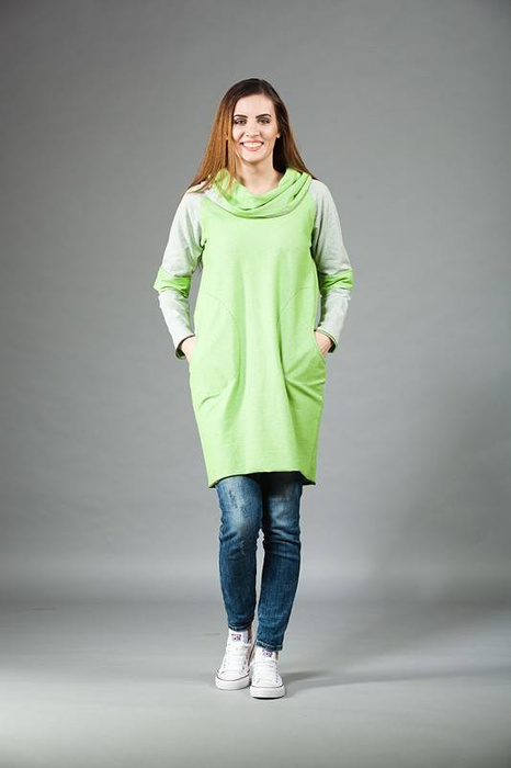 Tunika z kapturem, sukienka groszkowa z kieszeniami, luźna sukienka