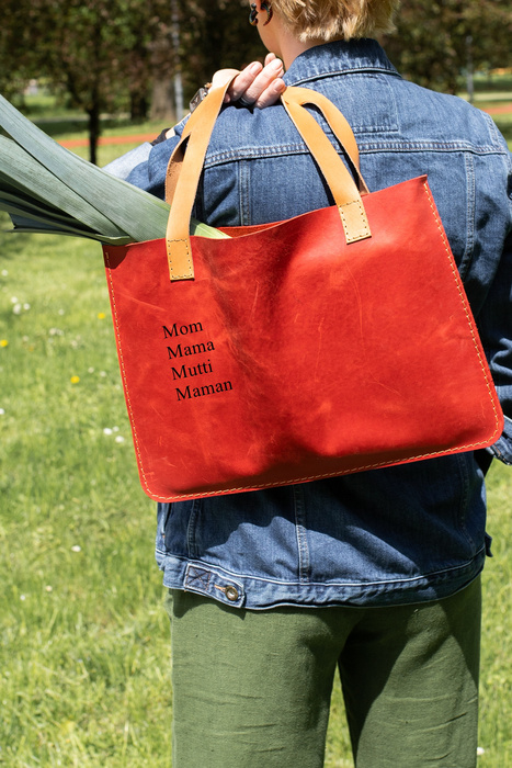 Prezent dla Mamy, personalizowana torebka dla Mamy , czerwona torebka skórzana dla Mamy