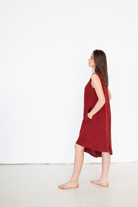 sukienka lniana asymetryczna luźna polski len, bordowa lniana sukienka na lato,sukienka na jeden bok z lnu polskiego