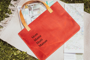 Prezent dla Mamy, personalizowana torebka dla Mamy , czerwona torebka skórzana dla Mamy