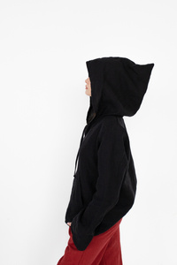 Bluza damska lniana ,polski len z certyfikatem, duży kaptur , lniana koszulka z dłgim rękawem, gotycki styl, letnia stylizacja,czarny len polska produkcja