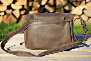 Torebka skórzana, mała listonoszka , torba na ramię 