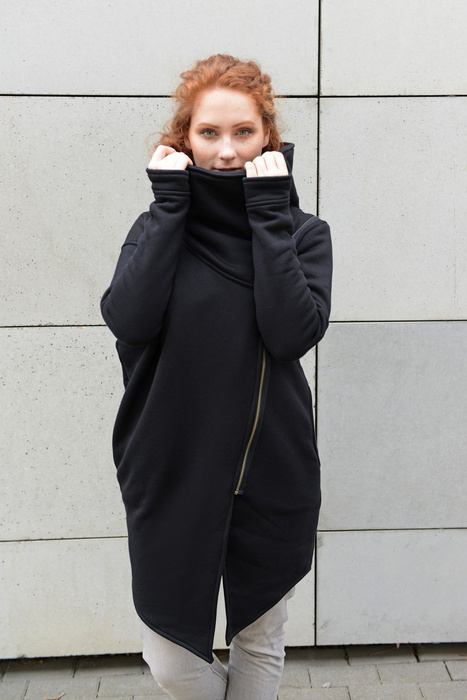 Asymetryczna bluza damska czarna na zamek , płaszcz czarny, bawełniana bluza