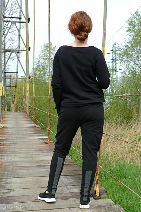 Spodnie Baggi, damskie spodnie dresowe, czarne luźne spodnie damskie, spodnie ze ściągaczem w pasie , spodnie hand made damskie czarne , autorski projekt