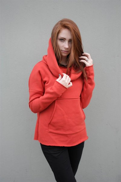 Bluza damska kangur z dużym kapturm i kieszenią ,krótka bluza damska