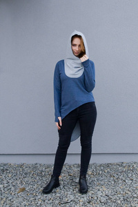 Sweter damski, bluza tunika damska asymetryczna z kapturem 