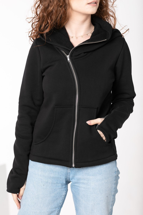 Bluza damska czarna z lekko asymetrycznym zamkiem, czarna bluza damska z dzianiny autorski projekt, polski produkt, damska bluza czarna z kapturem