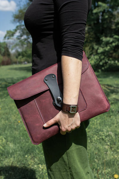 Pokrowiec na laptopa, etui na laptopa, skórzana teczka, bordowa aktówka skórzana , handmade