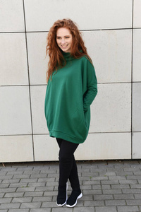 Bluza luźna wygodna z kieszeniami, długa oversize bluza damska , zielona bluza damska