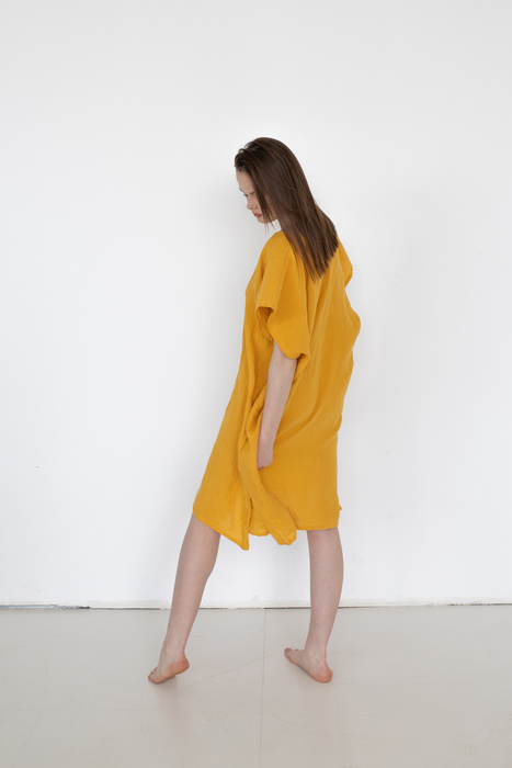 Sukienka plazowa, tunika lniana luźna.polski len, polska produkcja, polski producent, żółta sukienka luźna z lnu