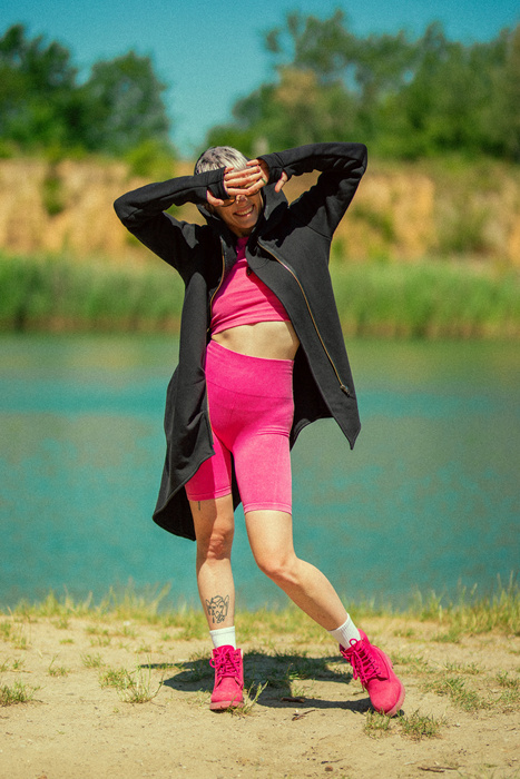 Asymetryczna bluza z kapturem, czarna bluza na zamek