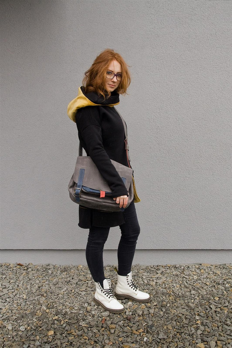 Bluza asymetryczna czarno żółta , długa tunika z kapturem