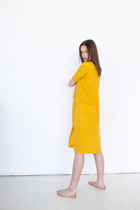 Sukienka lniana polski len miękki, żółta krótka luźna sukienka z lnu, polski len, polski projektant 