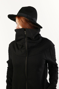 Płaszczyk , bluza damska , czarna długa bluza , czarny płaszcz ze stójką