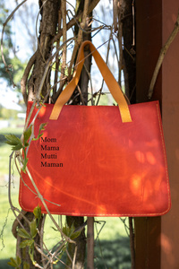 Prezent dla Mamy, personalizowana torebka dla Mamy , czerwona torebka skórzana dla Mamy