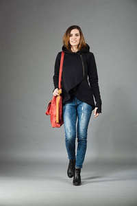 Bluza z kapturem, Asymetryczna bluza, Odzież Plus Size, Bluza z zamkiem ,krótka bluza asymetryczna,  Polski producent