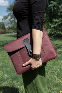 Pokrowiec na laptopa, etui na laptopa, skórzana teczka, bordowa aktówka skórzana , handmade