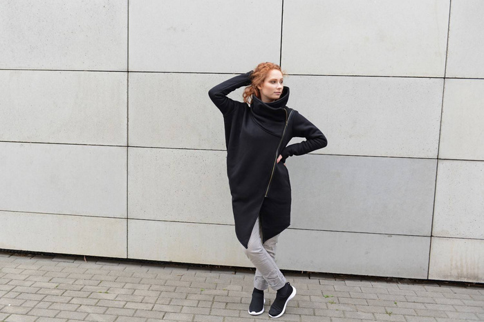 Asymetryczna bluza damska czarna na zamek , płaszcz czarny, bawełniana bluza