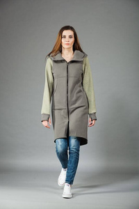 Płaszczyk długi dzianinowy , bluza z kapturem , długa bluza 