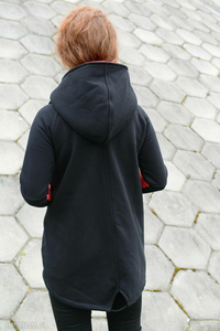 Czarna bluza z kapturem, polski produkt, polski projektant,  płaszczobluza damska, długa bluza z kapturem, Polska marka odzieżowa