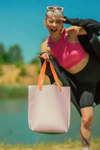 torba pudrowy róż, worek skórzany , torba na laptopa, na zakupy, torebka na ramię ,torebka skórzana ręcznie robiona 