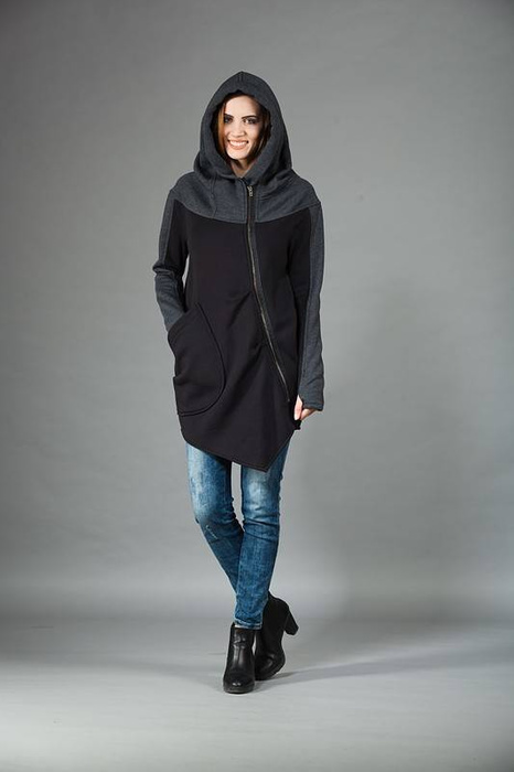 Bluza z zamkiem na ukos, Asymetryczna płaszcz damski