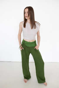 Spodnie z lnu zielone spodnie z polskiego lnu, polski produkt, manufaktura , szerokie spodnie lniane