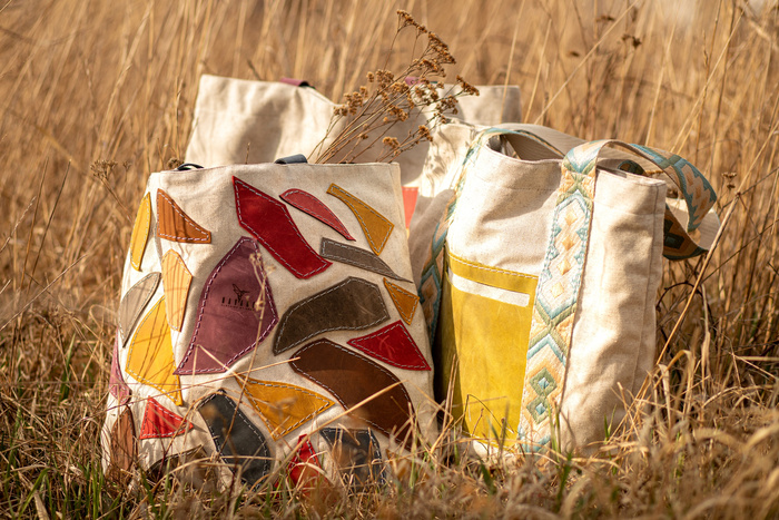 torba worek lniany boho , torba na ramię , manufaktura, produkt rzemieślniczy, polska marka, polski len, duża torba plażowa