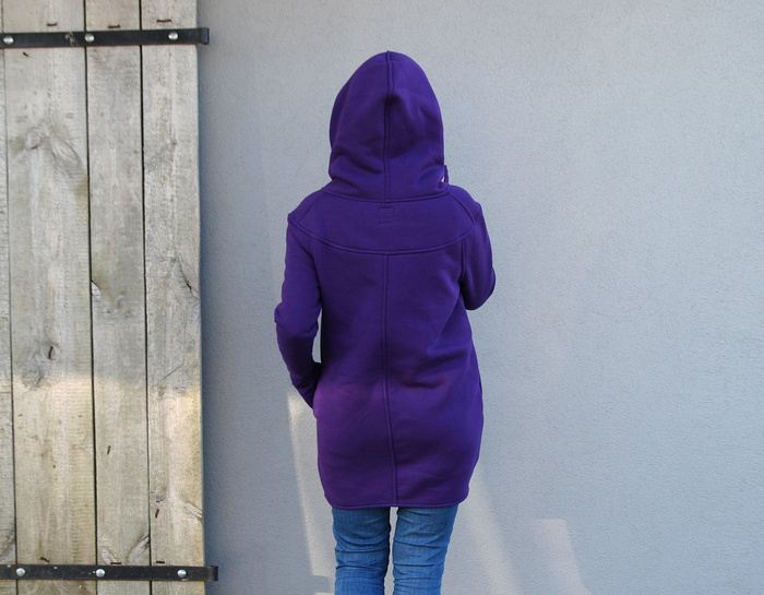 Bluza asymetryczna, płaszcz damski fioletowy