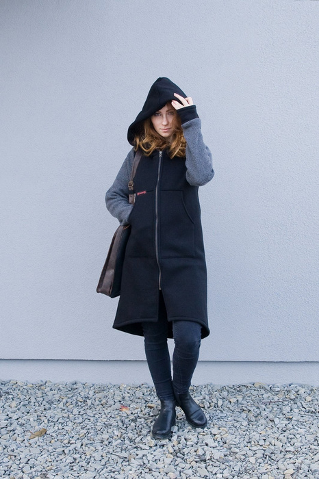 Bluza długa czarna , gotycki płaszcz , czarny trencz, czarna bluza