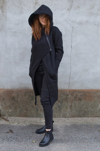 Płaszcz czarny, bluza długa czarna, trencz z kapturem, dzianinowy płaszcz bawełniany