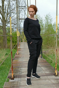 Spodnie Baggi, damskie spodnie dresowe, czarne luźne spodnie damskie, spodnie ze ściągaczem w pasie , spodnie hand made damskie czarne , autorski projekt