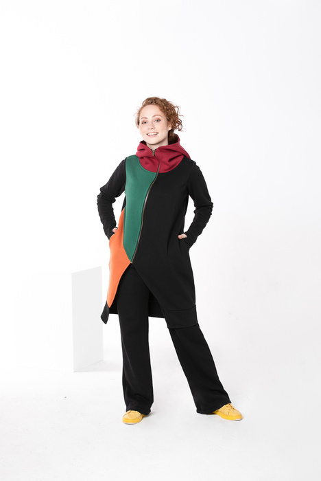 Bluza płaszczyk damski, kolorowy bluzopłaszcz damski, długa czarna bluza damska z dzianiny z kapturem i kieszeniami, asymetryczna bluza damska