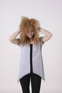 Tunika krótki rękaw, koszulka szara damska asymetryczna , luźna bluzka , sportowa bluzka damska