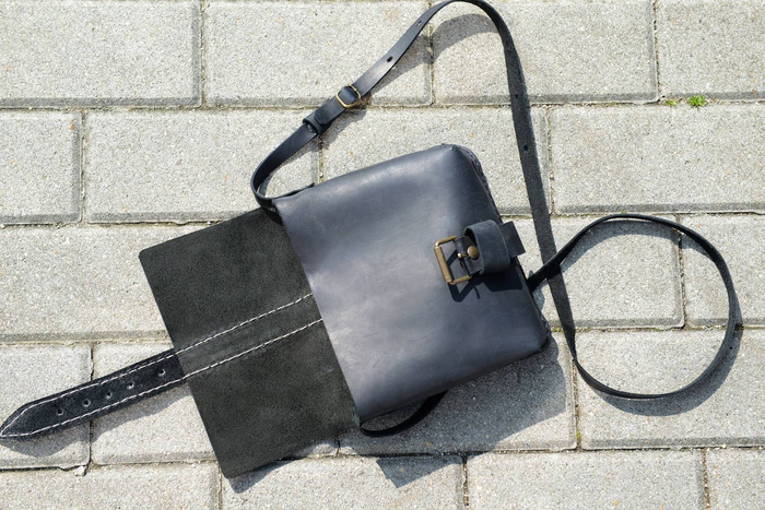 Torebka skórzana mini czarna torba